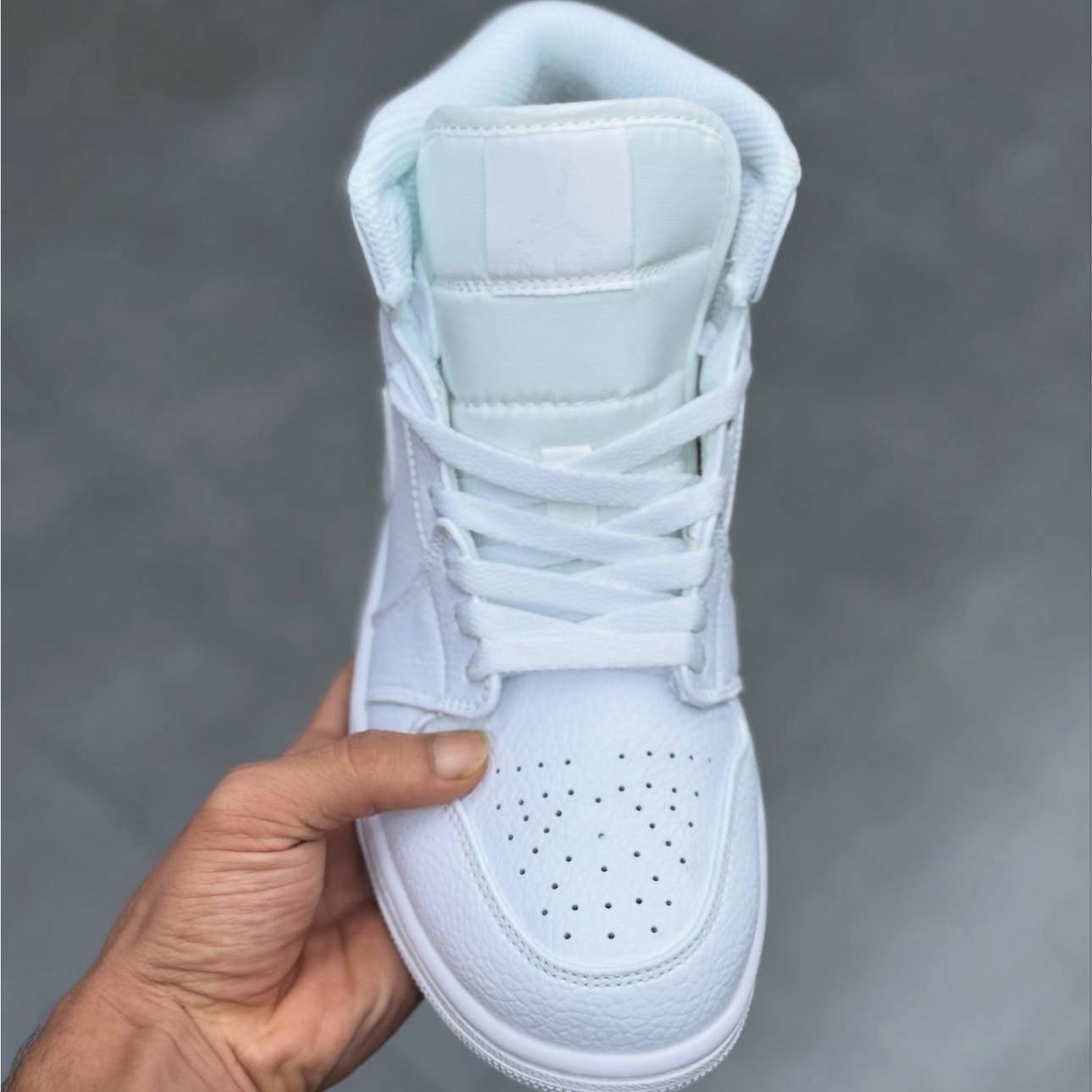 نایک ایر جردن وان تمام سفیدNike Air Jordan One  144