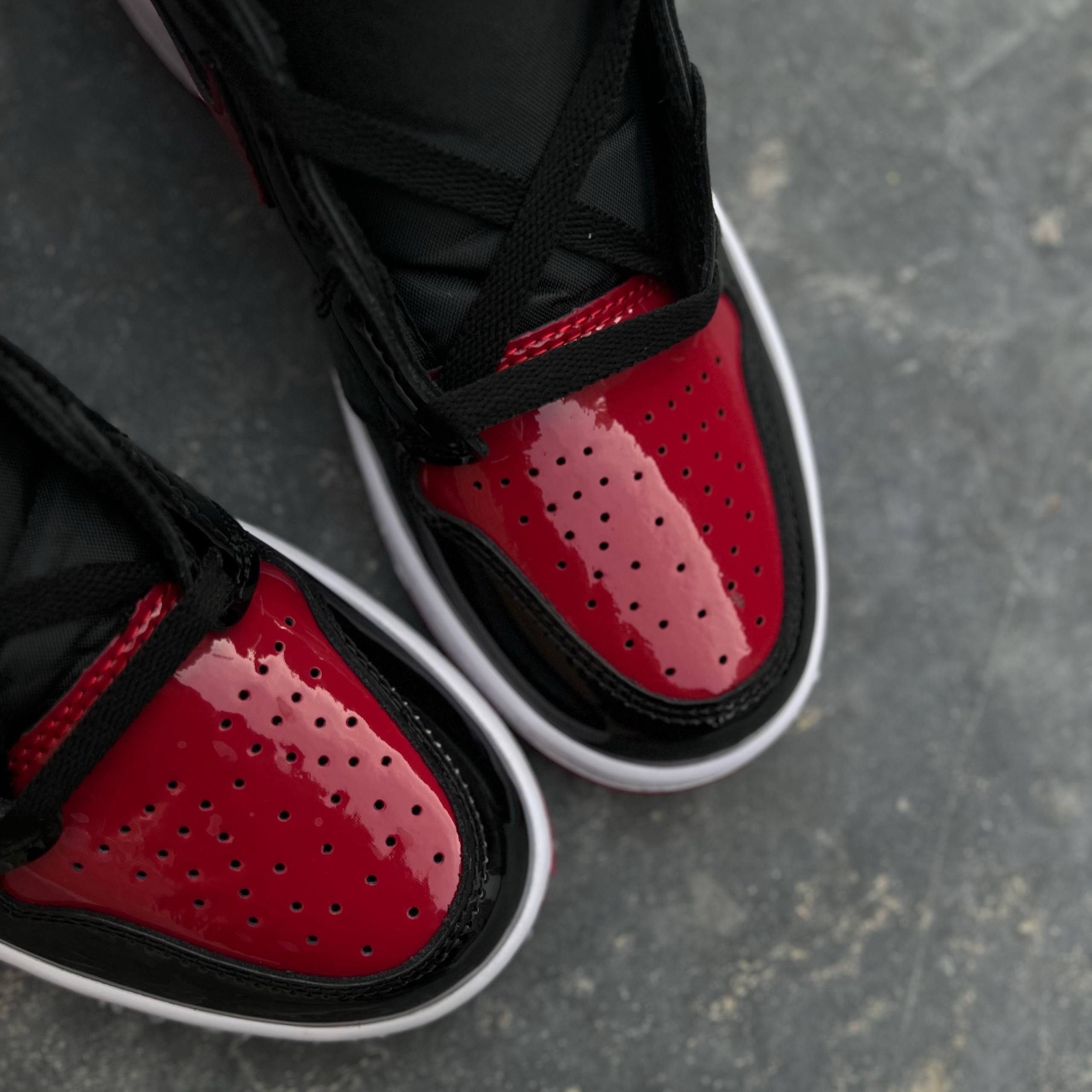 نایک جردن وان ورنی قرمز Nike Air Jordan1 Patent Bred 138