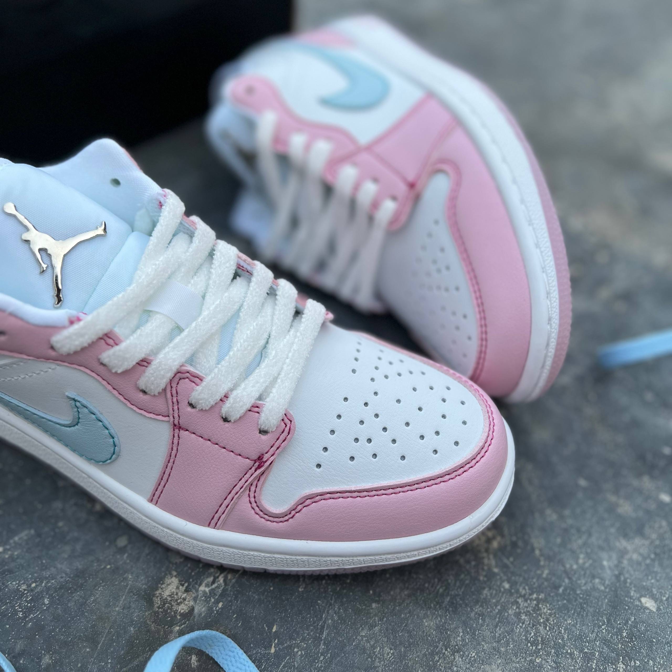 نایک جردن وان صورتی پنجه گربه Jordan1Paw Print Pink Foam 136