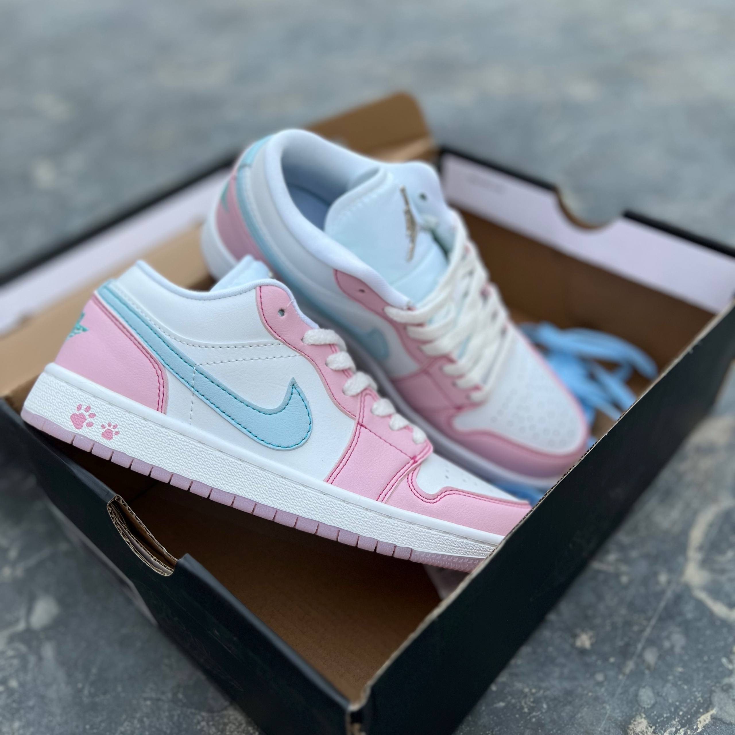 نایک جردن وان صورتی پنجه گربه Jordan1Paw Print Pink Foam 136