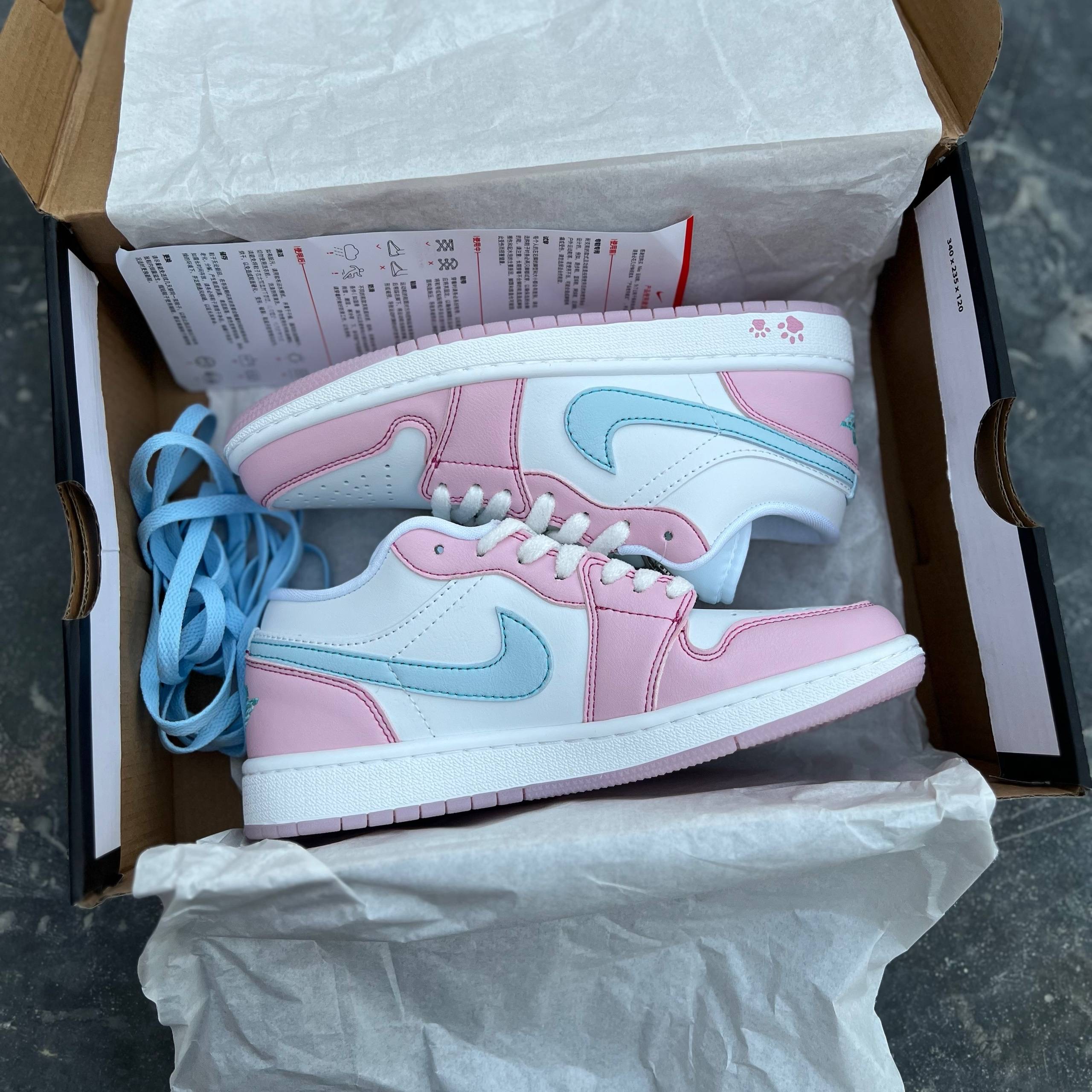 نایک جردن وان صورتی پنجه گربه Jordan1Paw Print Pink Foam 136