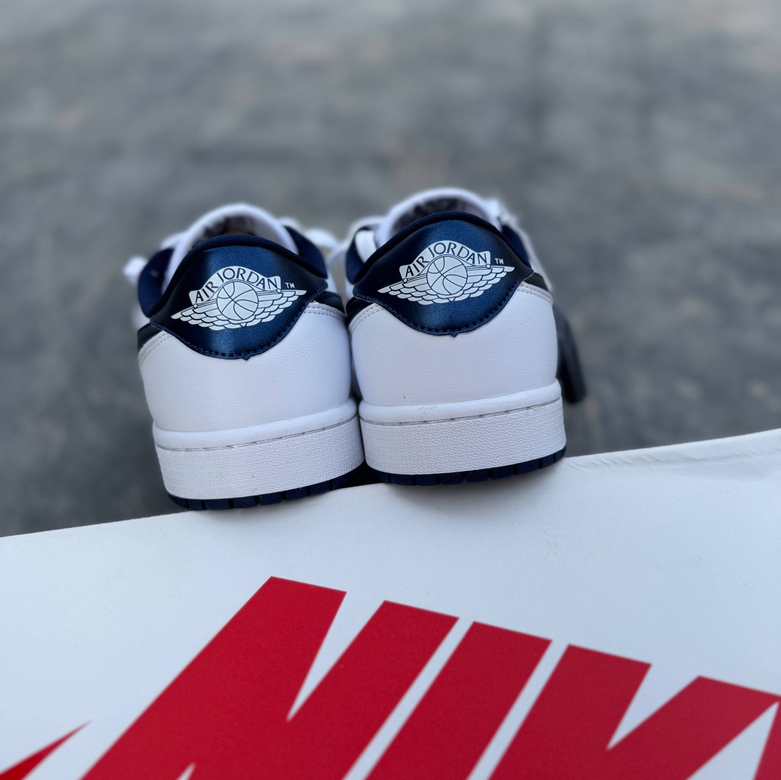 نایک ایر جردن وان متالیک Nike Air Jordan 1 low 85 Metallic Navy 134