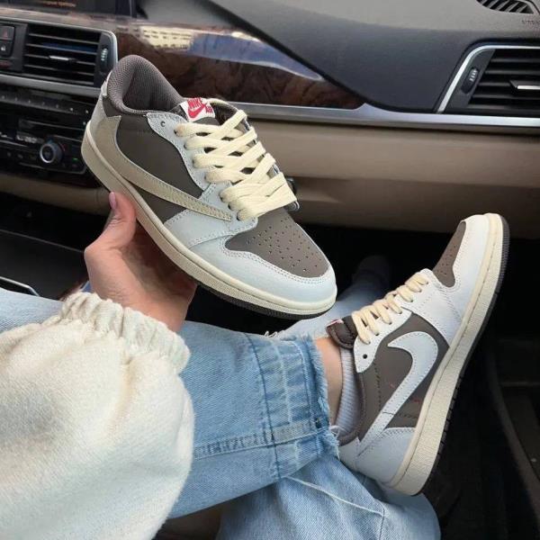 جردن 1 ترویس اسکات موکا Nike Air Jordan 1Travis Scott Mocha 120