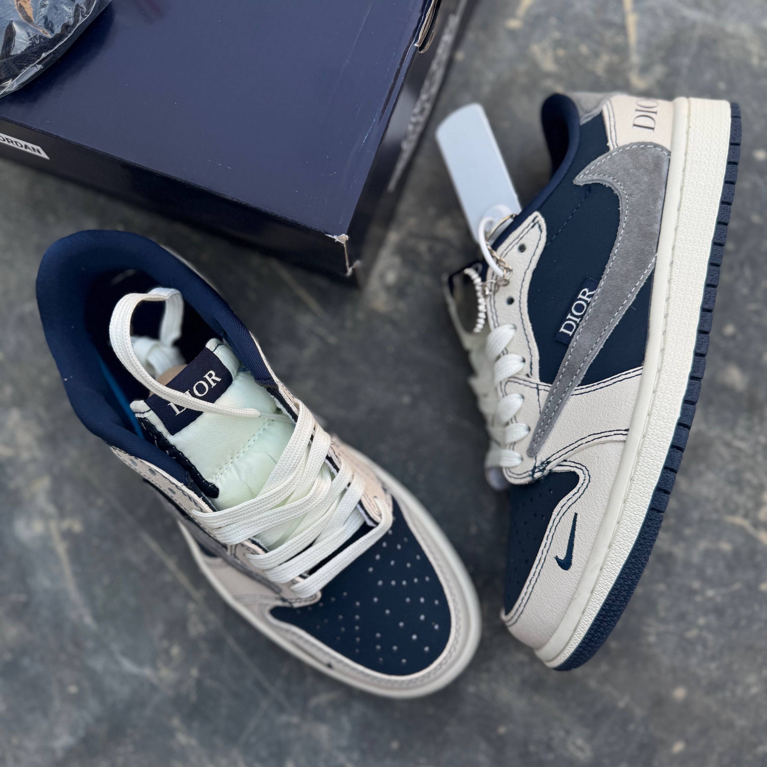 ترویس اسکات دیور Nike Air Jordan 1 Low OG SP Travis Scott x Dior. 71