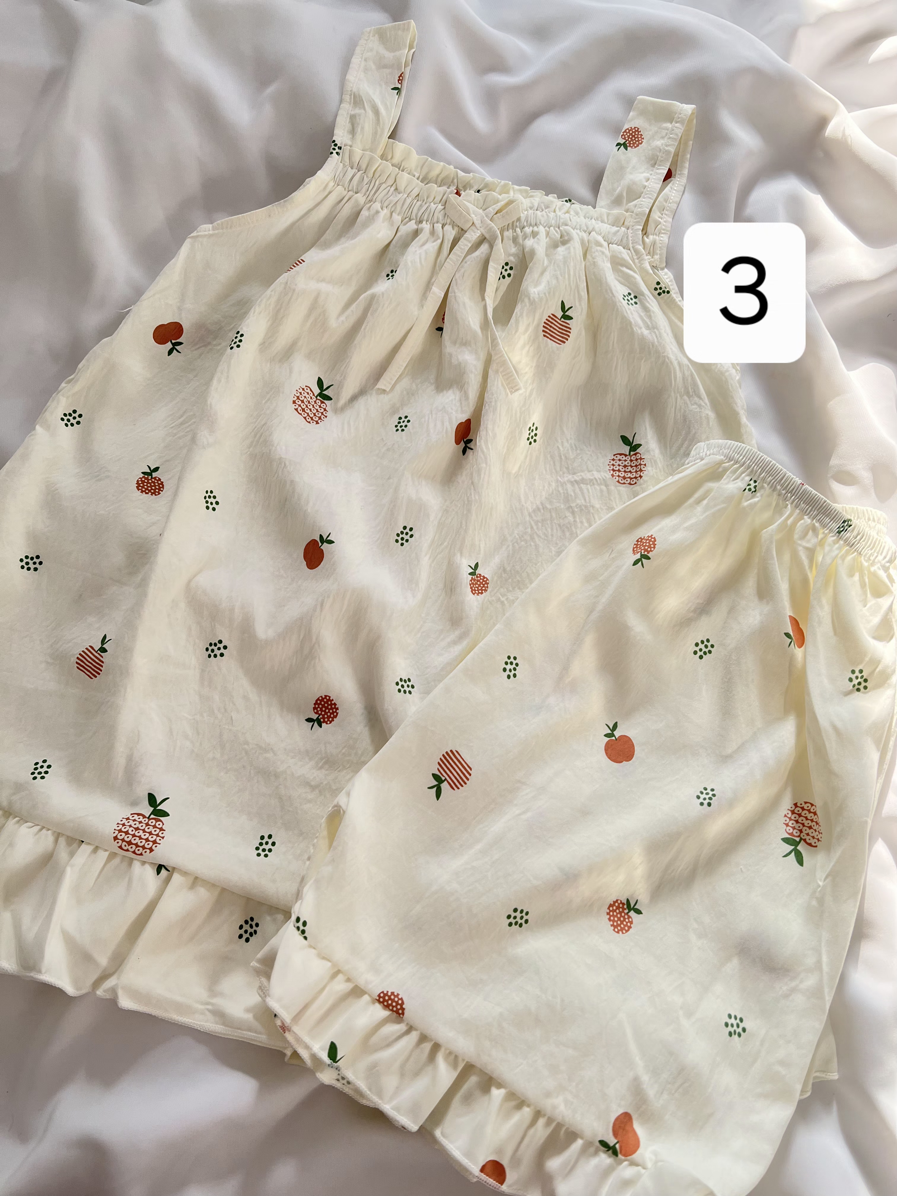 ست تاپ و شرتک نخی