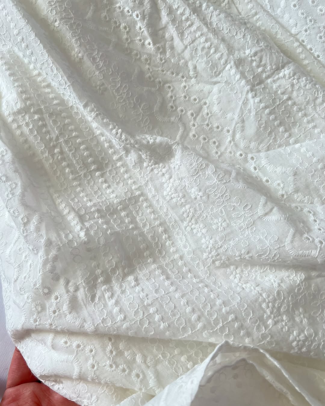 وست جین و سارافون خامه دوزی