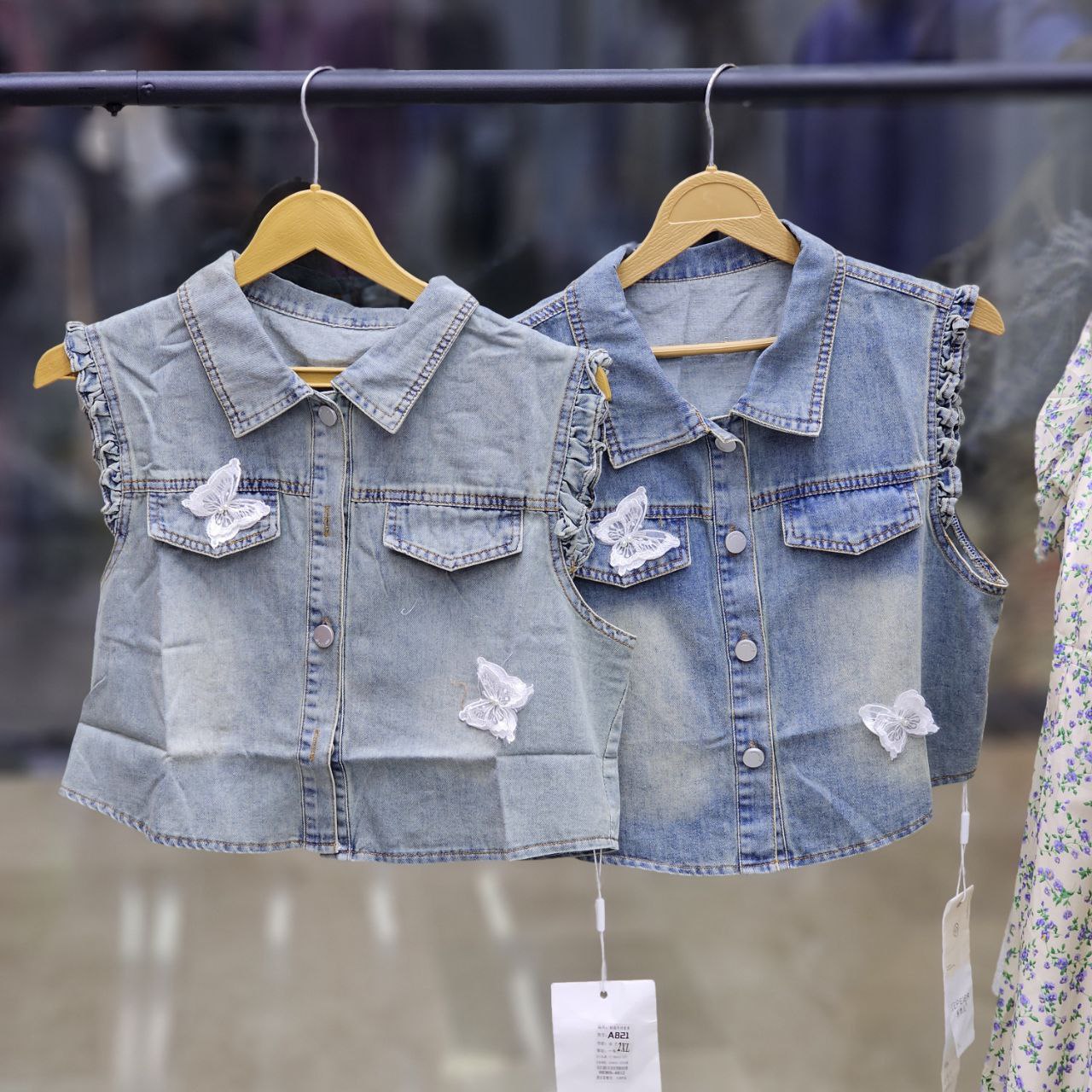 وست جین و سارافون خامه دوزی