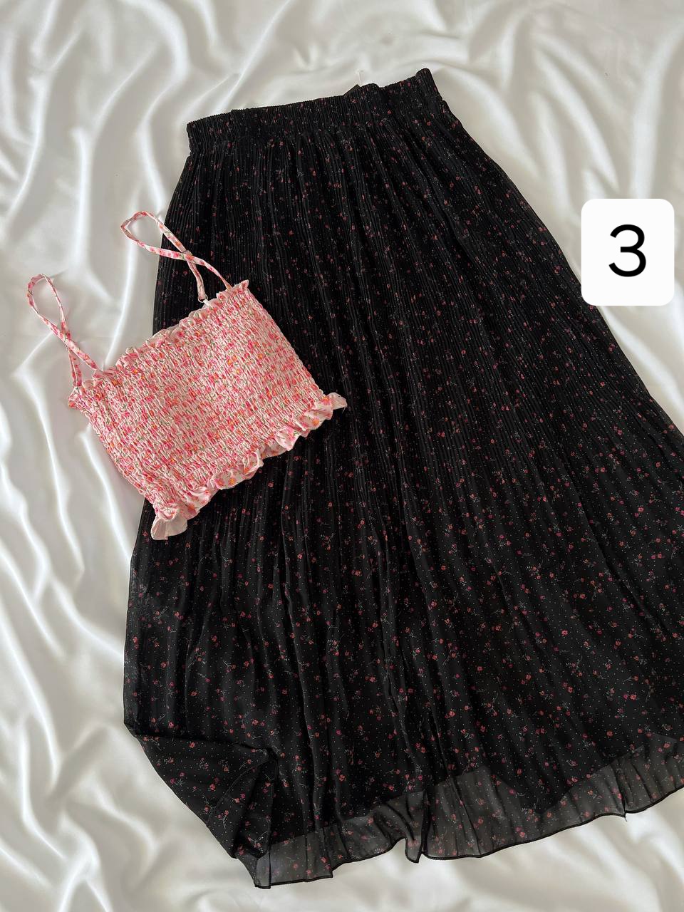 دامن گلدار پلیسه