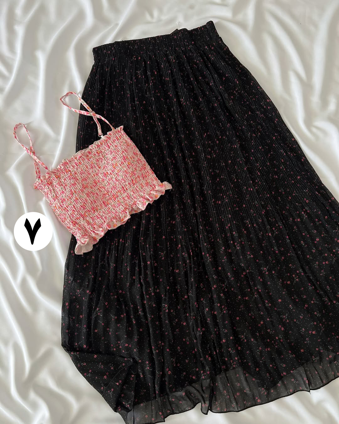 دامن گلدار پلیسه