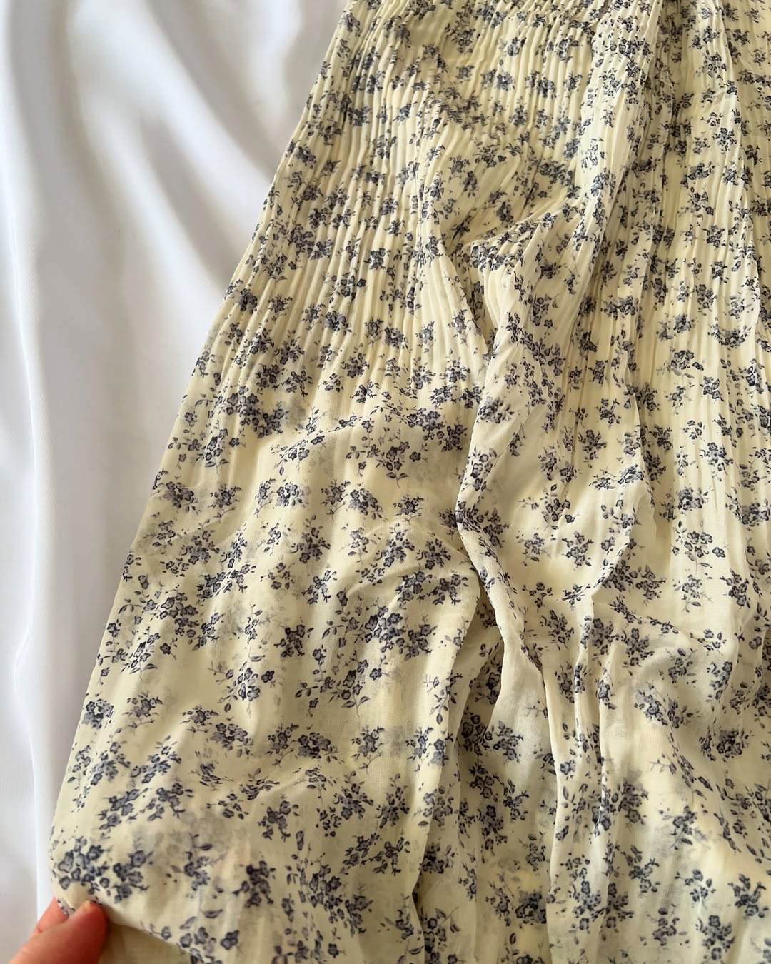 دامن گلدار پلیسه