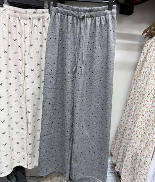 شلوار توپ توپی داخل‌ مخمل 10229