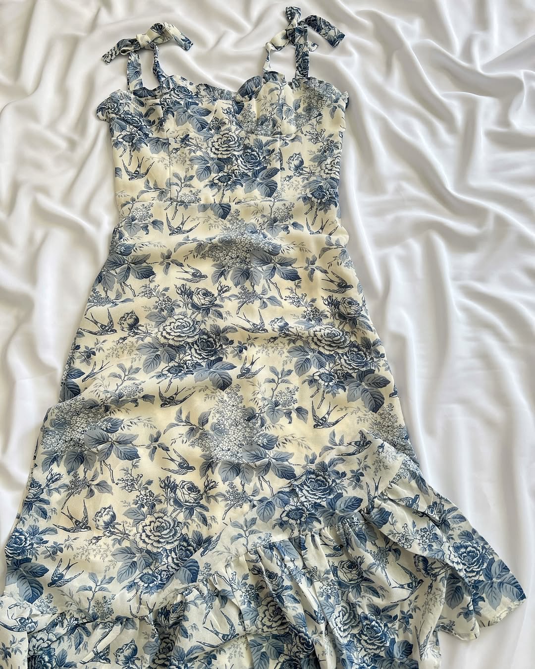 پیراهن بلند گلدار زنانه