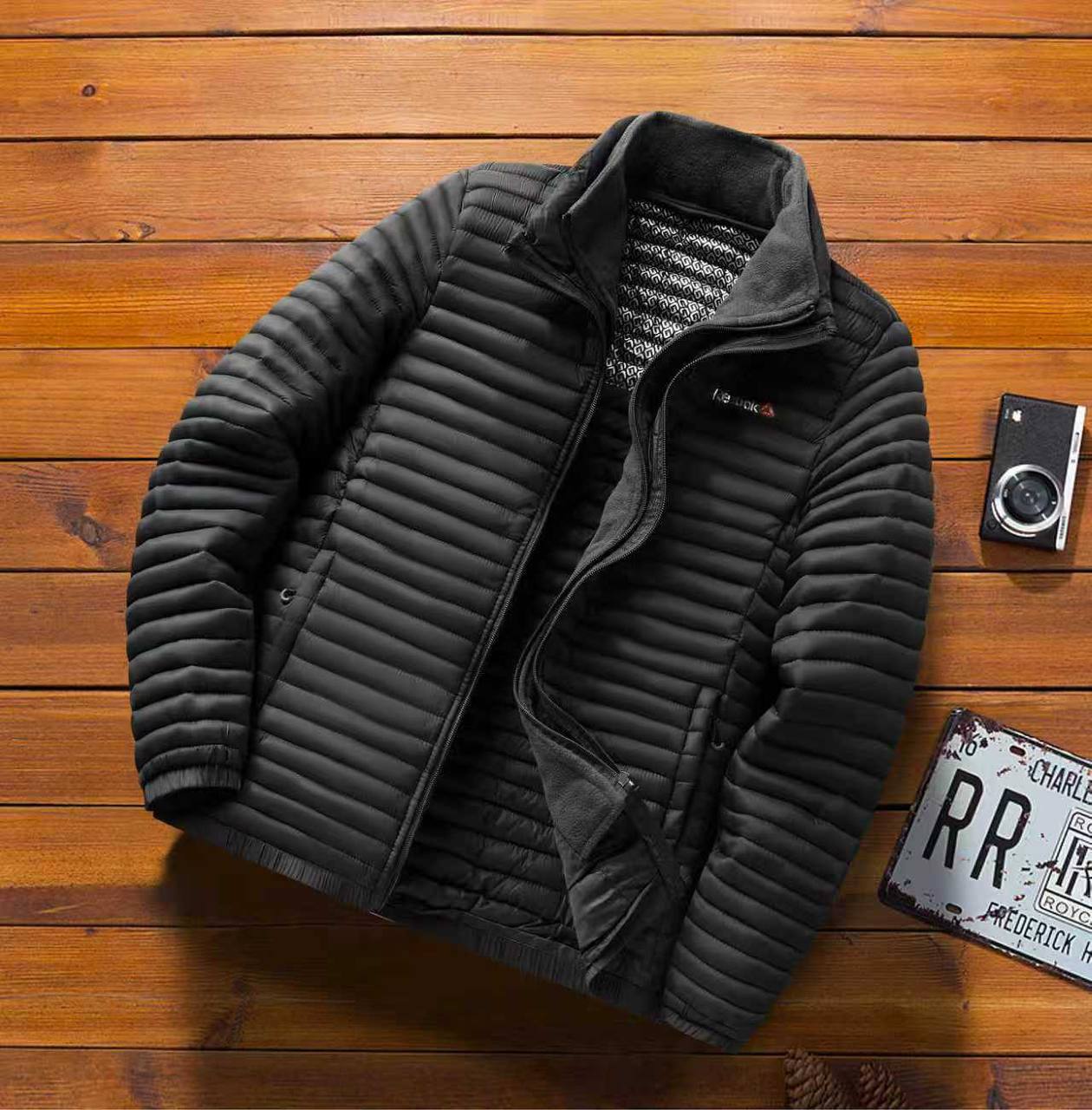 کاپشن طرح پر مارک ریبوک کد 016