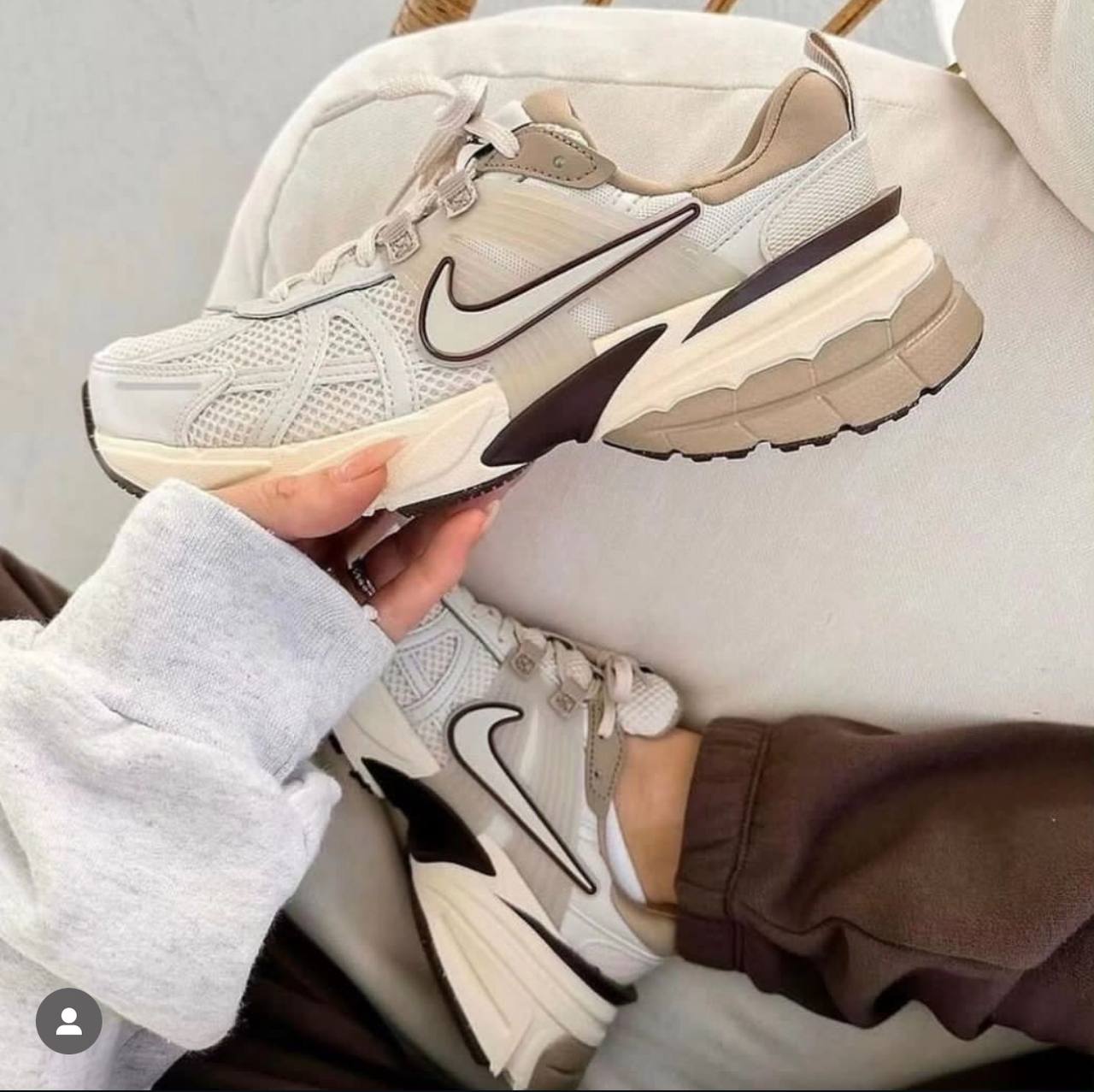  نایک وی تو کی ران Nike v2k run کد