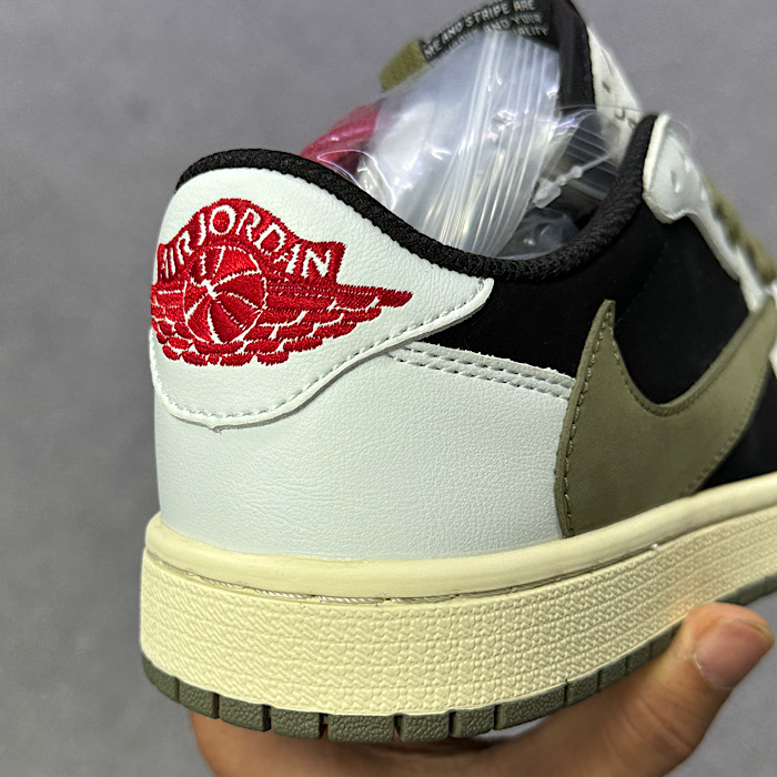 کتونی تراویس سبز