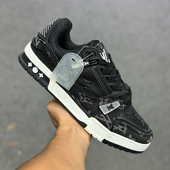 کتونی لیویتون مشکس سفید  Louis Vuitton LV Trainer