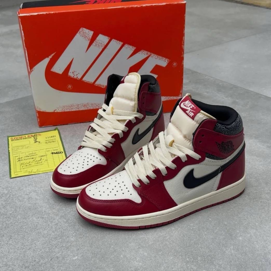 جردن وان شیکاگو لاست اند فاوند Nike Air Jordan1 Chicago Lost and Found