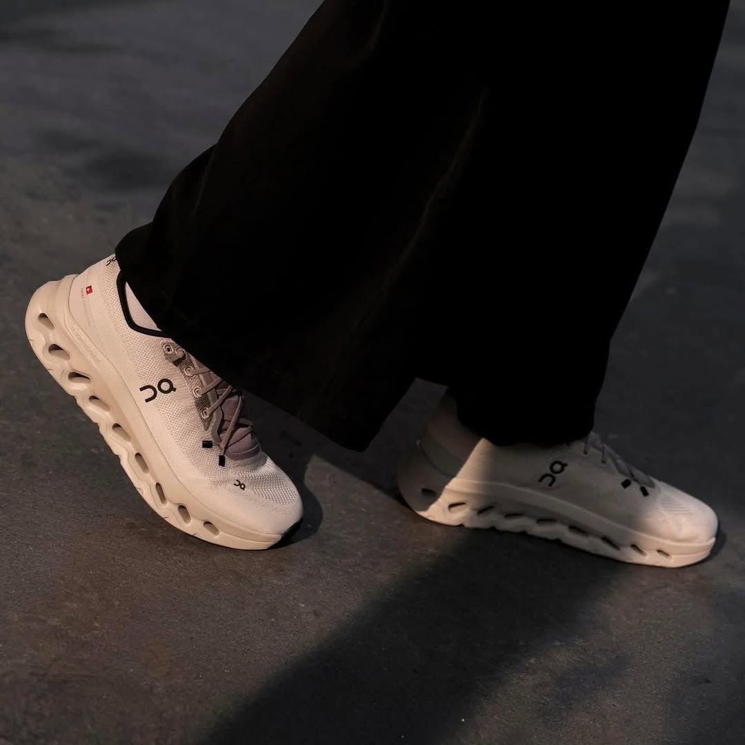 کتونی آن رانینگ (کیو‌سی) QC