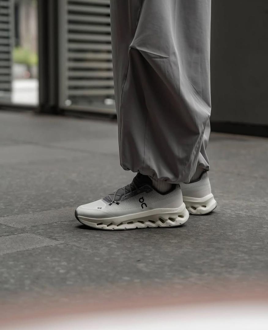 کتونی آن رانینگ (کیو‌سی) QC