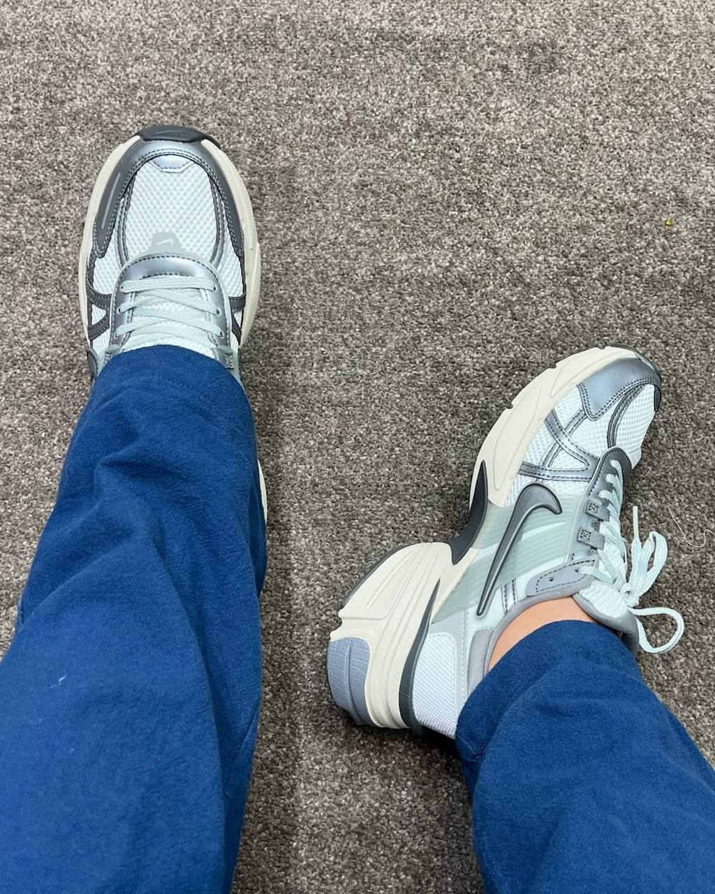  نایک وی تو کی ران Nike v2k run کد