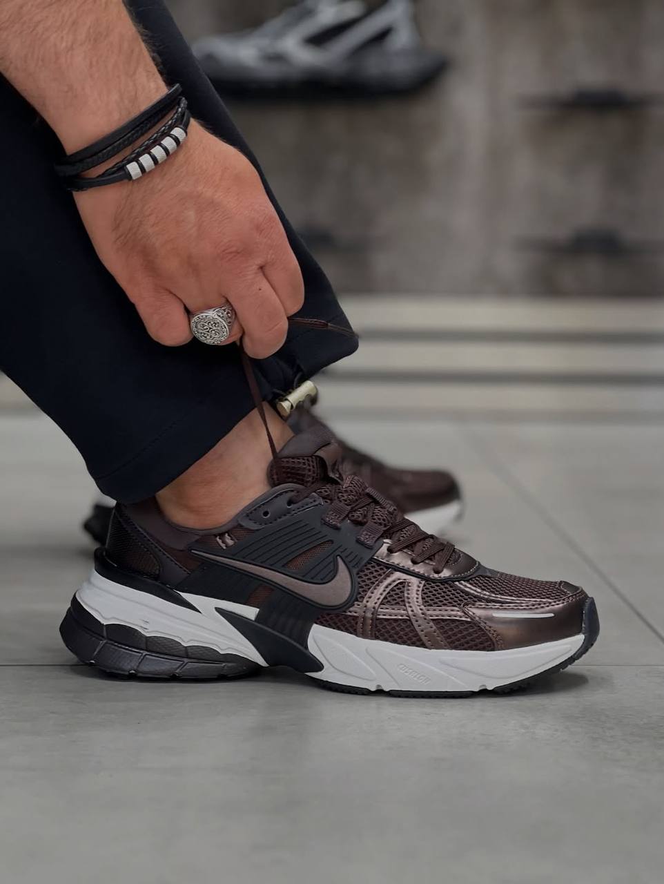  نایک وی تو کی ران Nike v2k run کد