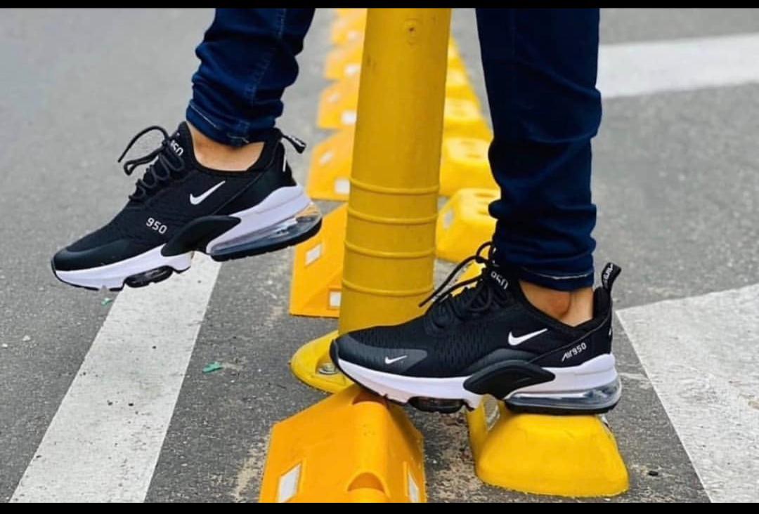کتونی نایک ایرمکس 950 Nike Air Max مشکی سفید