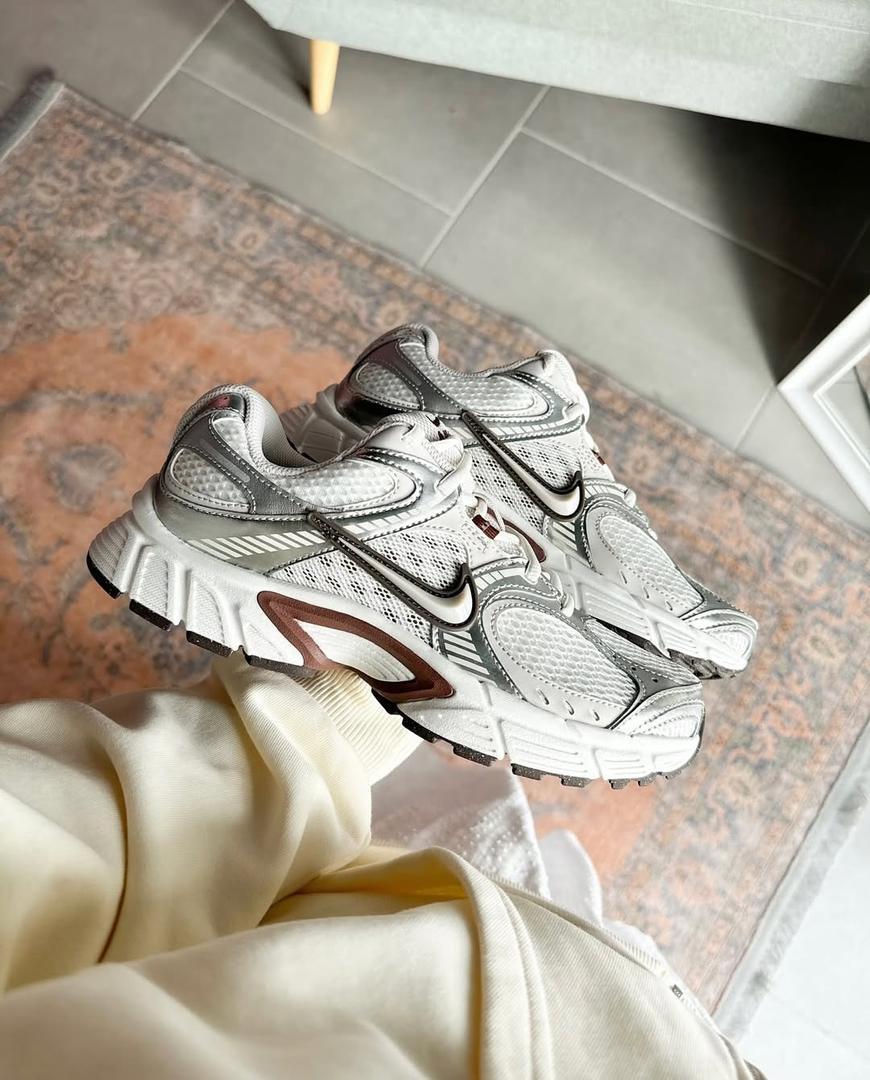 کتونی نایک وی فایو رانر Nike v5 Runner
