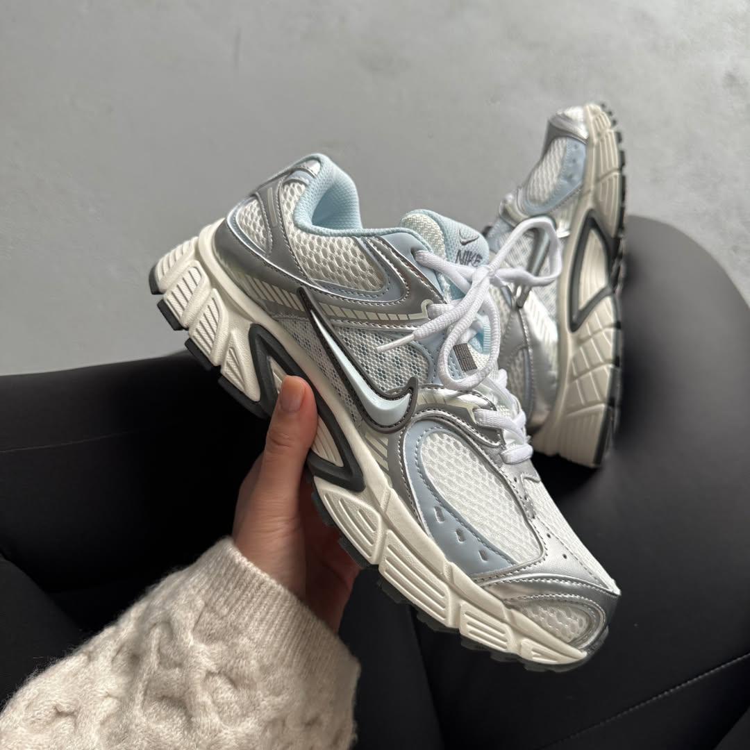 کتونی نایک وی فایو رانر Nike v5 Runner