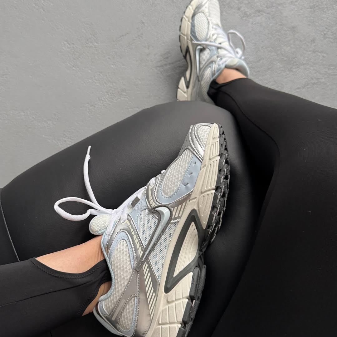 کتونی نایک وی فایو رانر Nike v5 Runner