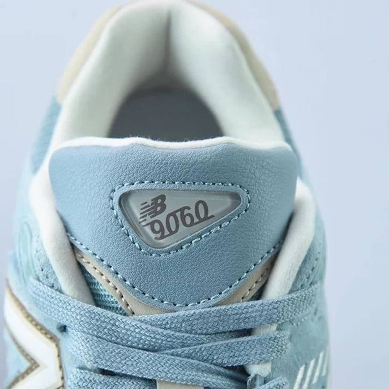 نیو بالانس 2002 رومی